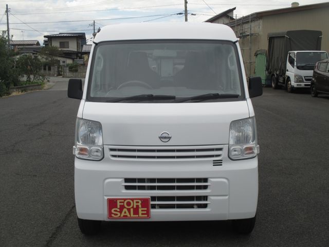 Nissan CLIPPER 2017-08 10480-1