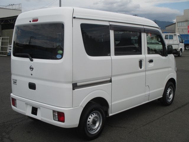 Nissan CLIPPER 2017-08 10480-5