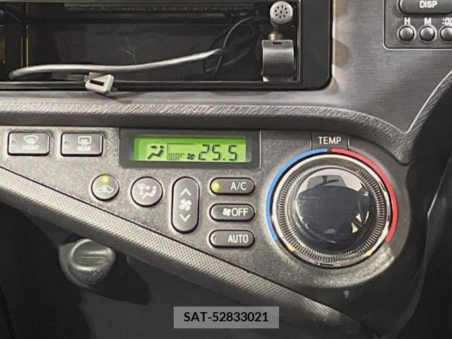 Toyota AQUA 2012-10 356175-6