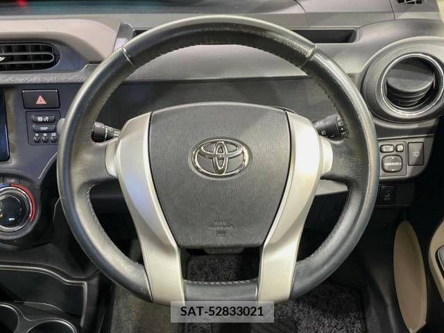 Toyota AQUA 2012-10 356175-11