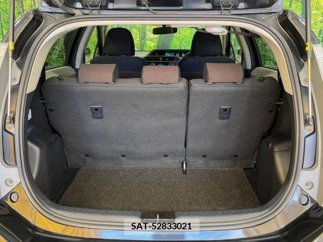 Toyota AQUA 2012-10 356175-9