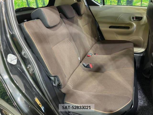 Toyota AQUA 2012-10 356175-8