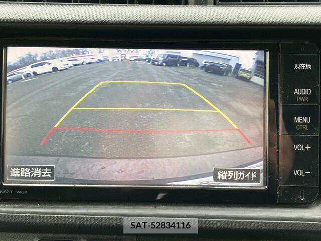 Toyota AQUA 2014-08 260358-7