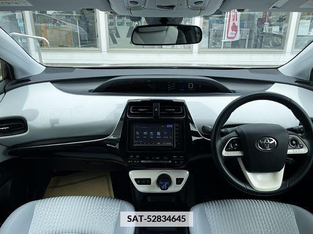 Toyota PRIUS 2016-07 350988-1