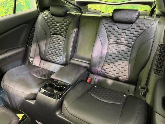 Toyota PRIUS PHV 2018-12 180827-9