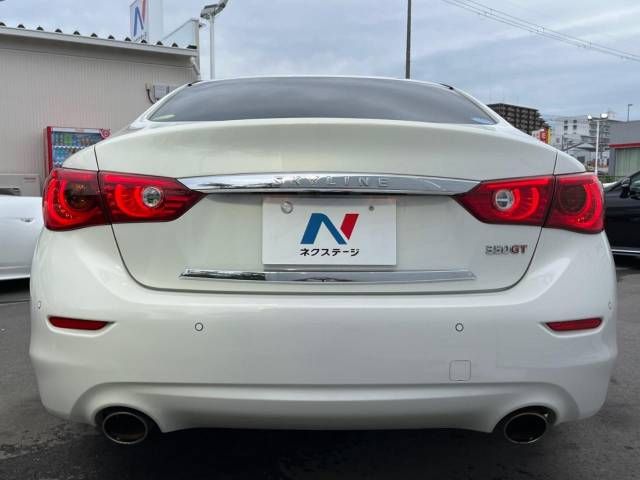 Nissan SKYLINE 2014-08 196273-15