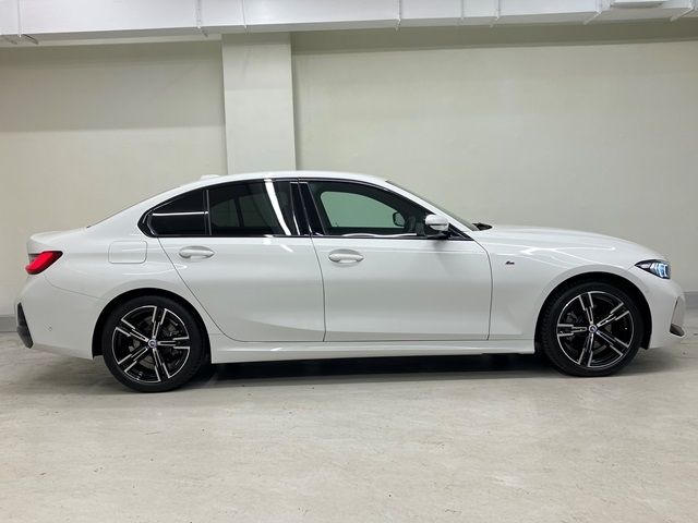 Bmw 3 SERIES 2023-06 15370-1