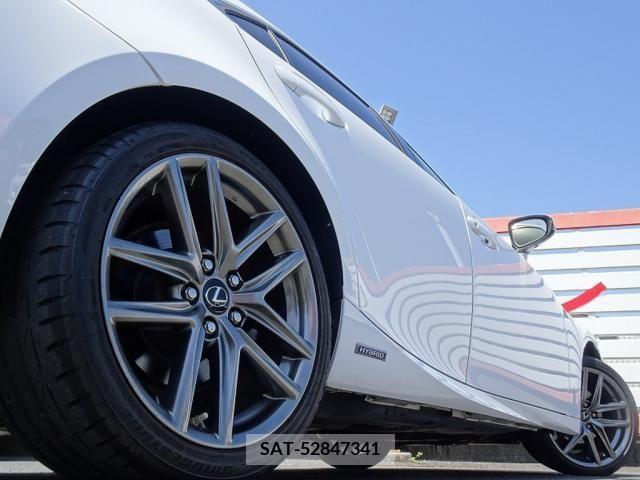 Lexus IS 2013-11 297915-17