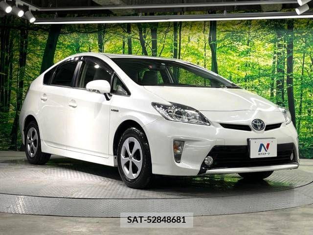 Toyota PRIUS 2015-04 386328-16