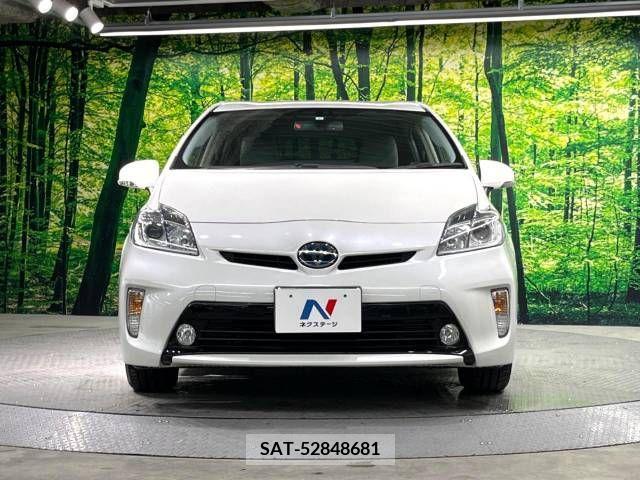 Toyota PRIUS 2015-04 386328-14