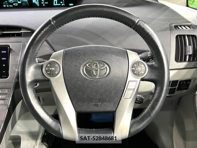 Toyota PRIUS 2015-04 386328-11