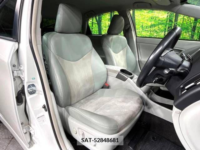 Toyota PRIUS 2015-04 386328-8