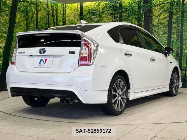Toyota PRIUS 2012-01 322002-17