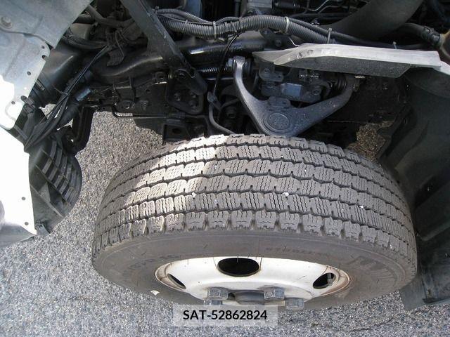 Hino DUTRO 2007-08 217897-18