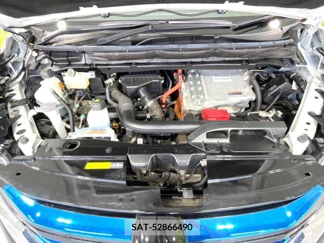 Nissan SERENA 2018-09 324979-19