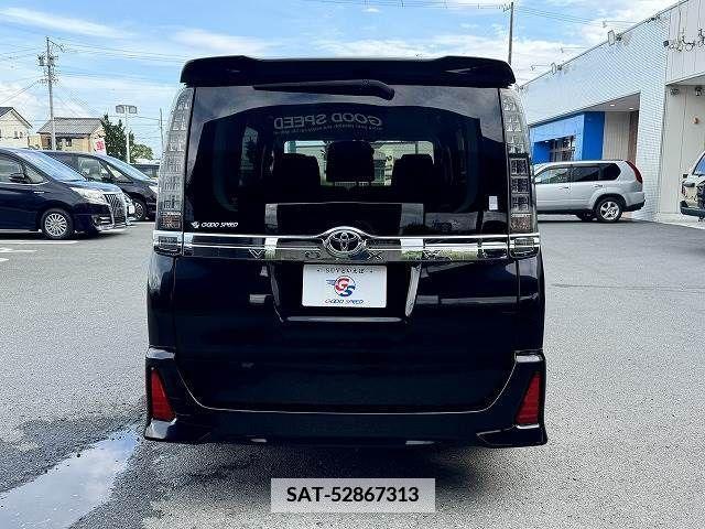 Toyota VOXY 2016-02 346311-12