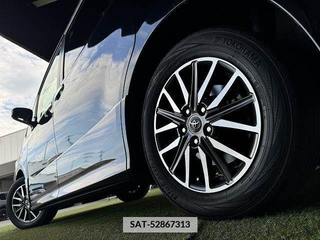 Toyota VOXY 2016-02 346311-17
