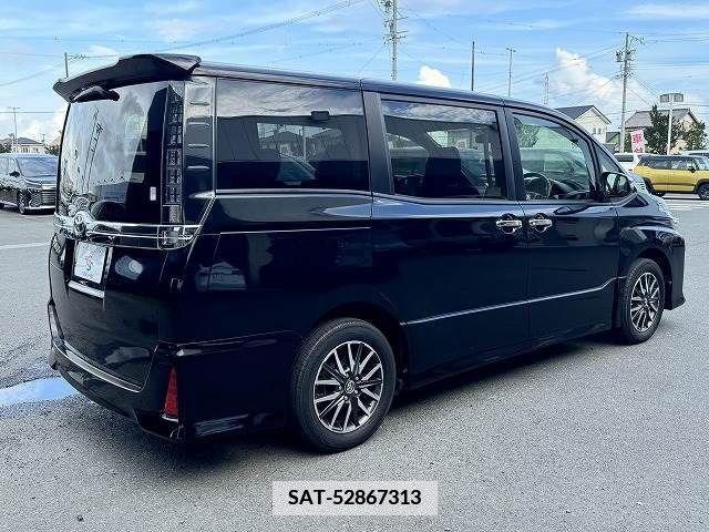 Toyota VOXY 2016-02 346311-16