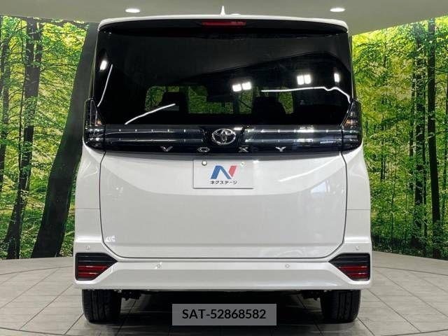 Toyota VOXY 2023-05 289247-15
