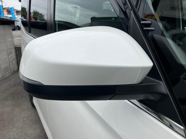 Toyota VOXY 2023-07 5645-7