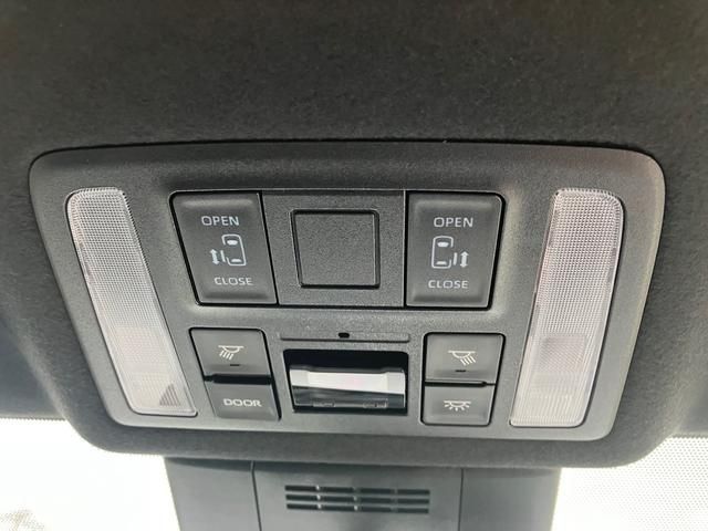 Toyota VOXY 2023-07 5645-12