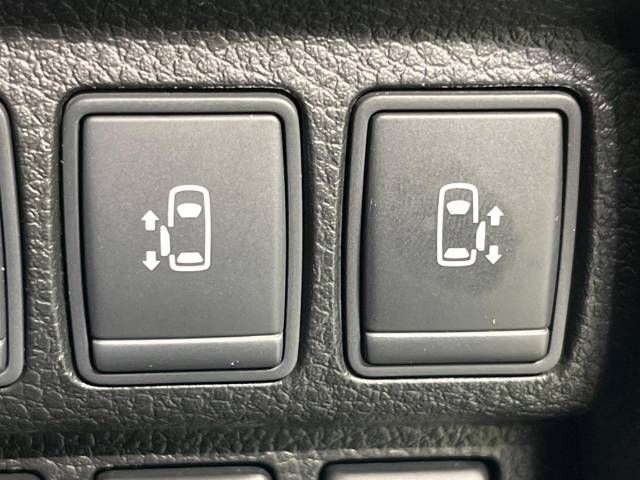 Nissan ELGRAND 2012-03 28331-4