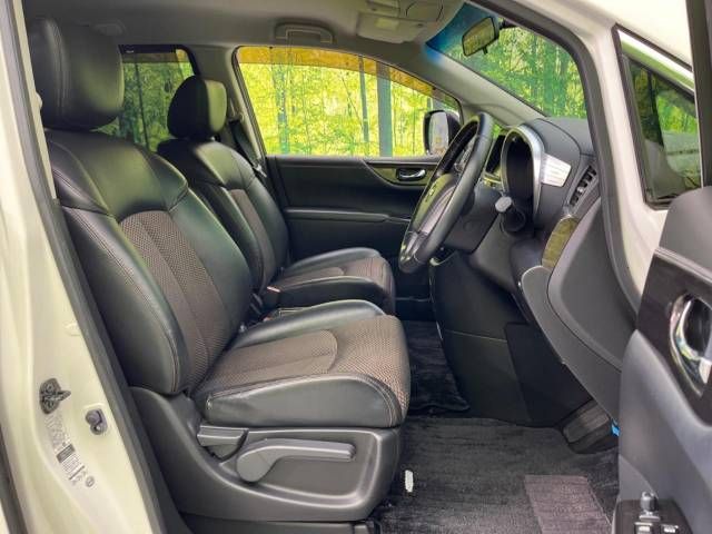 Nissan ELGRAND 2012-03 28331-8