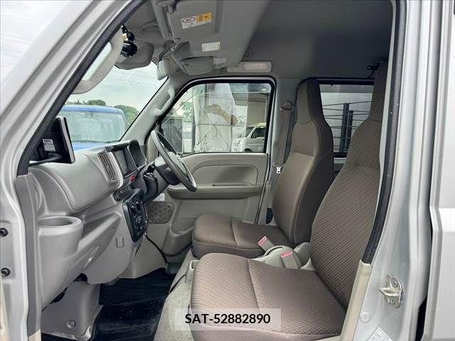 Suzuki EVERY 2018-04 268797-16