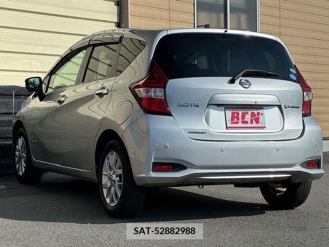 Nissan NOTE 2019-03 365372-8