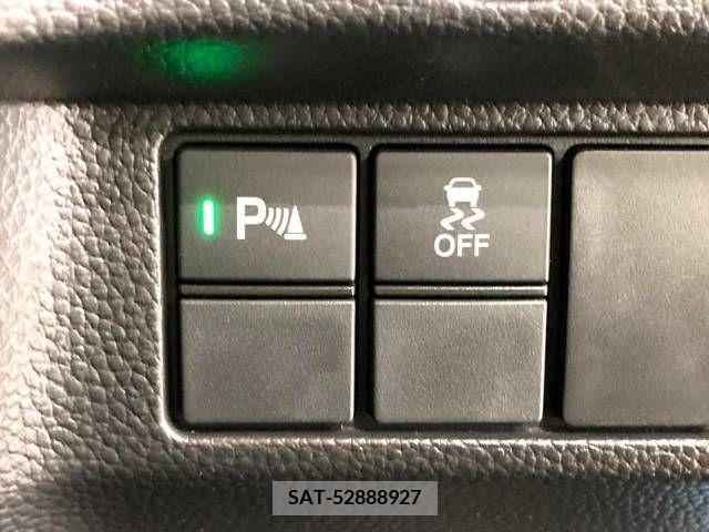 Honda N BOX CUSTOM 2021-10 217937-6