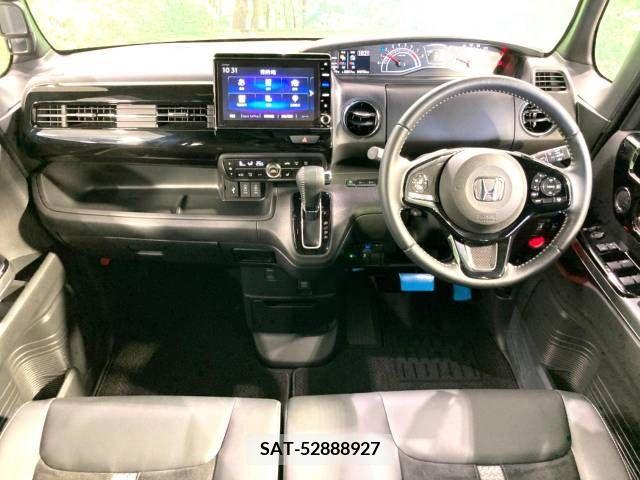Honda N BOX CUSTOM 2021-10 217937-1