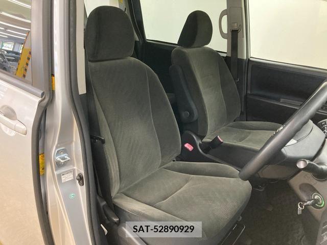 Toyota NOAH 2011-03 365144-7