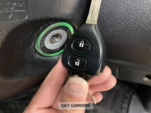 Toyota NOAH 2011-03 365144-3
