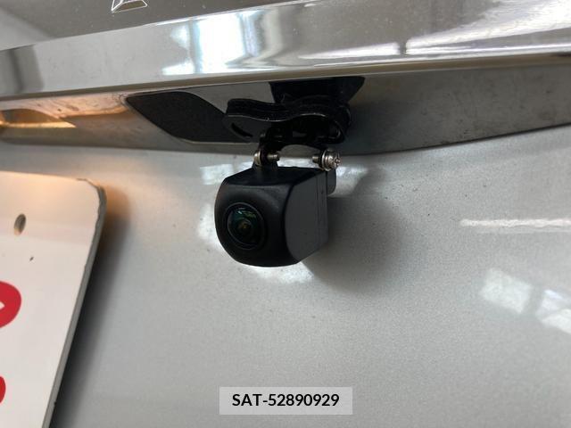 Toyota NOAH 2011-03 365144-1