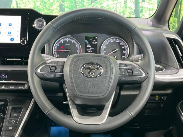 Toyota NOAH 2023-06 27828-12