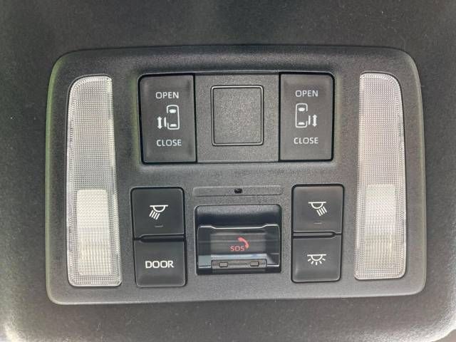 Toyota NOAH 2023-06 27828-4
