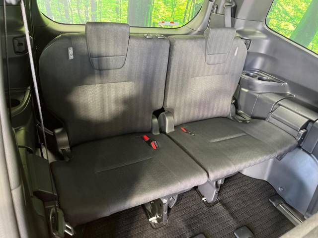 Toyota NOAH 2023-06 27828-10
