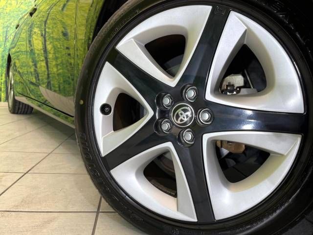 Toyota PRIUS 2017-08 187126-13