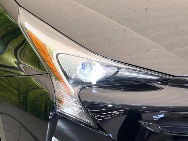 Toyota PRIUS 2017-08 187126-12
