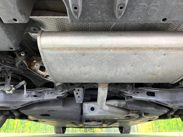 Toyota PRIUS 2017-08 187126-19