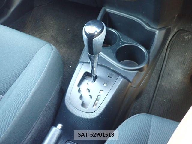 Toyota AQUA 2019-03 389327-16