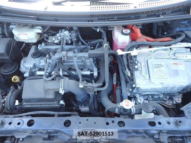 Toyota AQUA 2019-03 389327-26