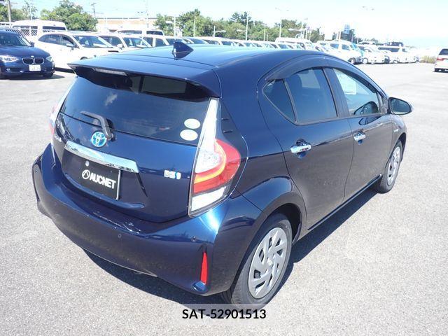 Toyota AQUA 2019-03 389327-9