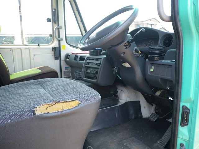Toyota DYNA TRUCK 2002-05 536-2