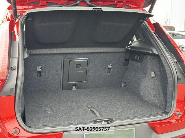 Volvo XC40 2022-08 210216-18
