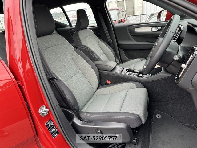 Volvo XC40 2022-08 210216-12