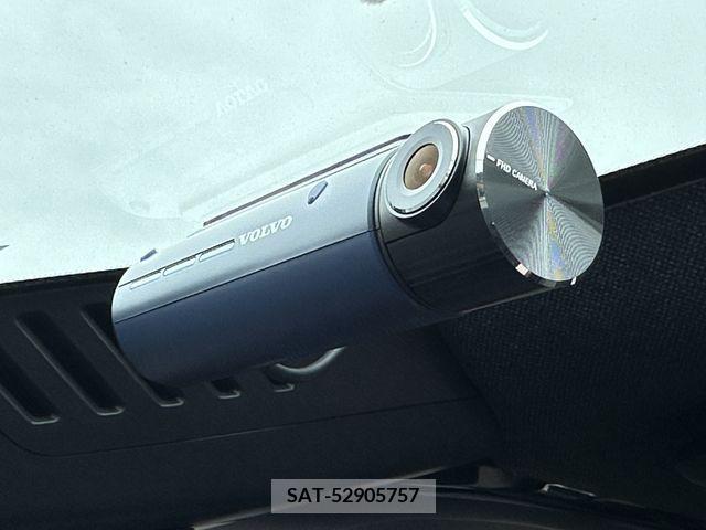 Volvo XC40 2022-08 210216-2