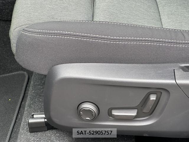Volvo XC40 2022-08 210216-16