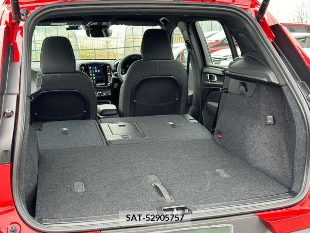Volvo XC40 2022-08 210216-19
