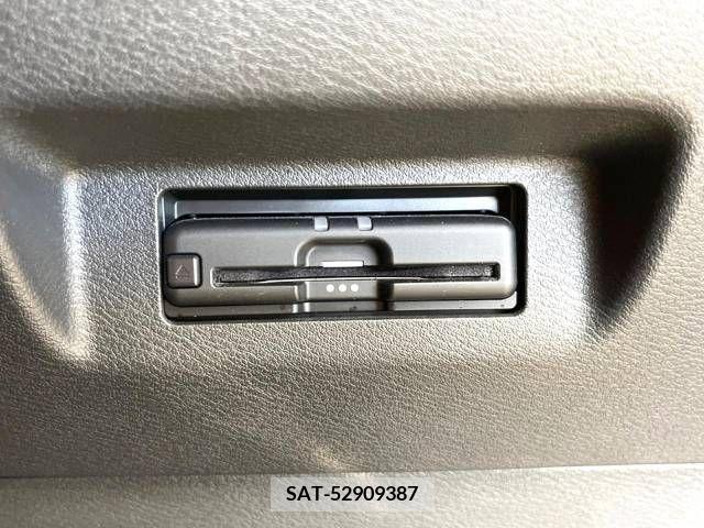 Nissan KICKS 2020-06 274070-7